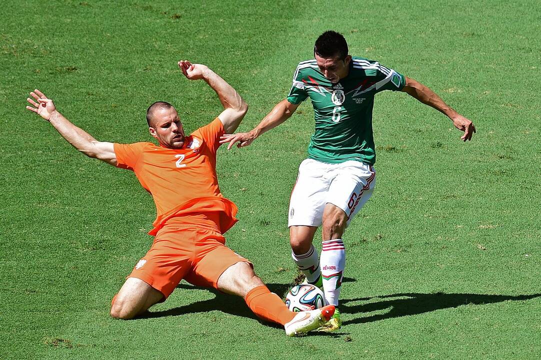 Pasaulio futbolo čempionatas: Meksika - Nyderlandai