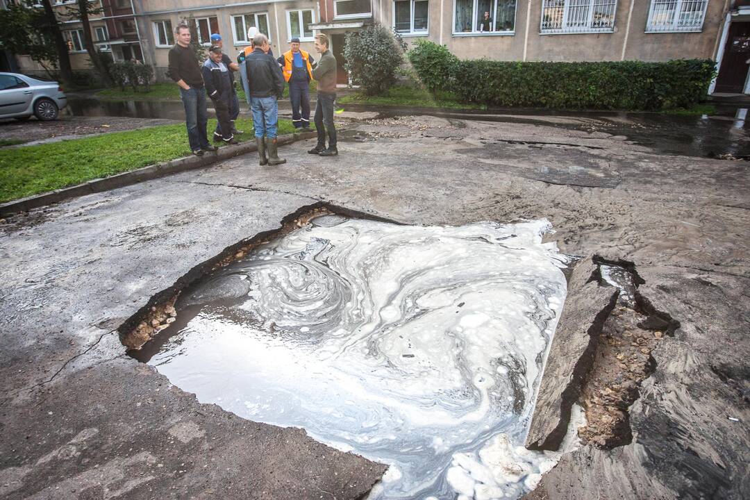 Vandentiekio avarija Draugystės gatvėje