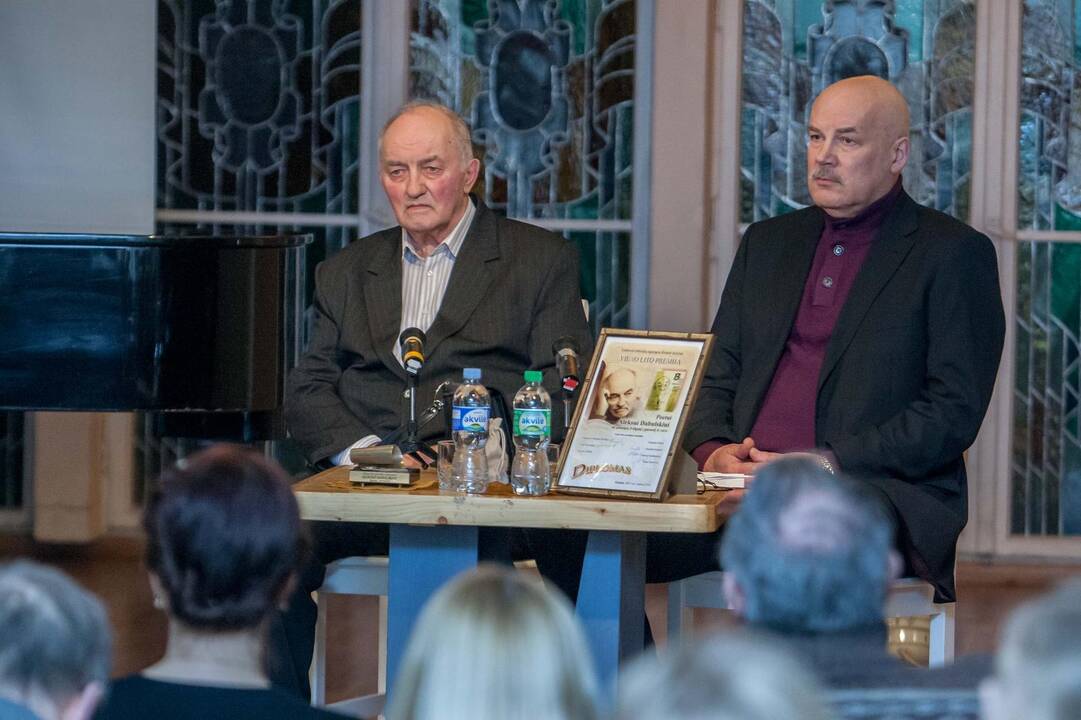 Vieno lito premijos laureatu paskelbtas A. Dabulskis