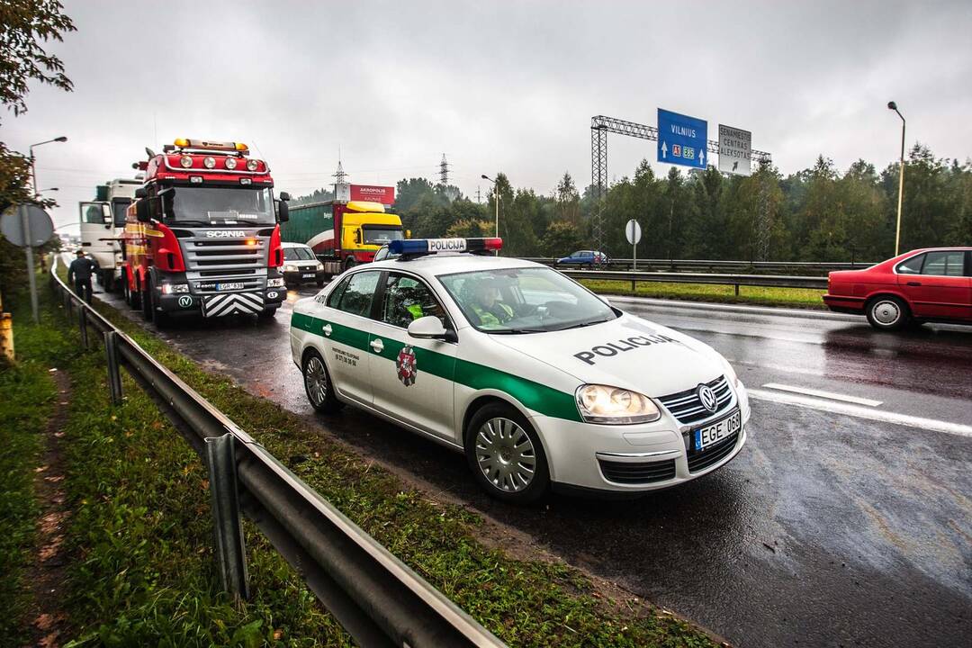 Vilkiko avarija ant A. Meškinio tilto