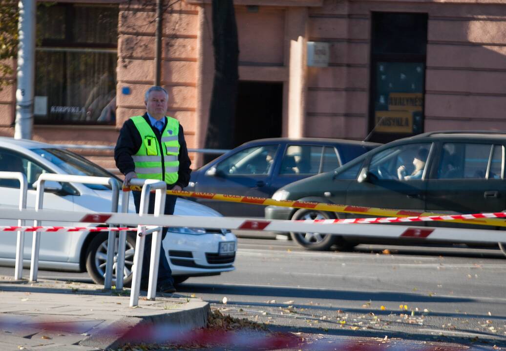 Įtartinas lagaminas prie Kauno geležinkelio stoties sukėlė sumaištį