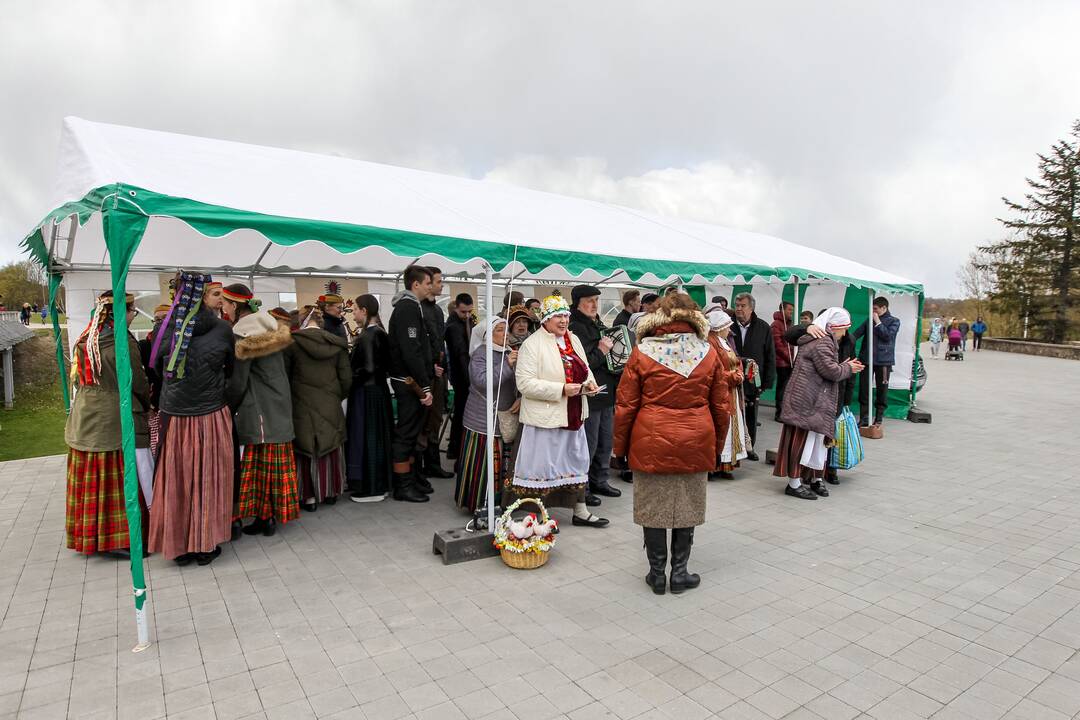 Velykėlės prie Kauno pilies