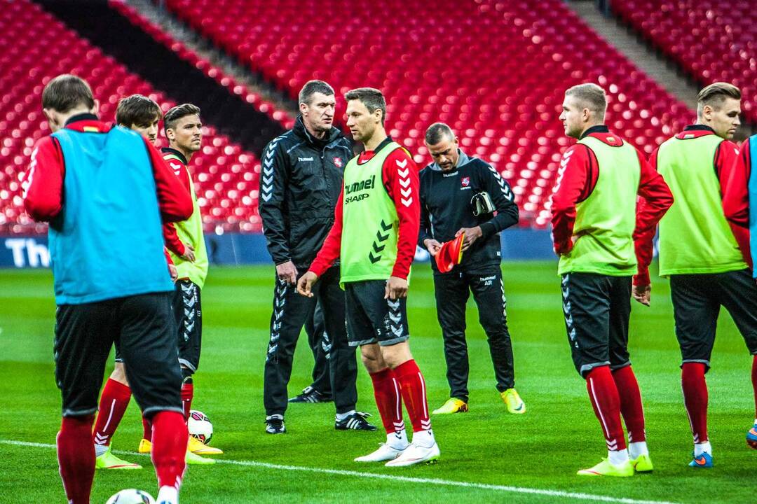 Lietuvos futbolo rinktinės treniruotė "Wembley" stadione