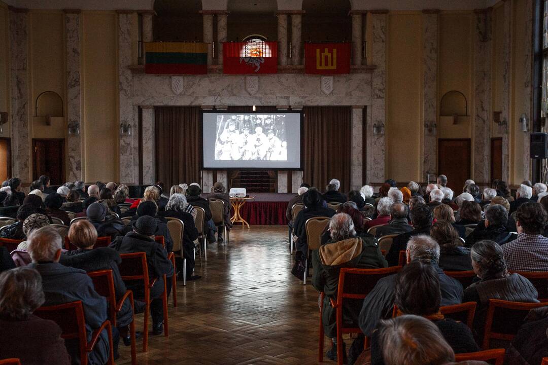 Dokumentinis filmas apie Vaclovą Voverį-Žaibą