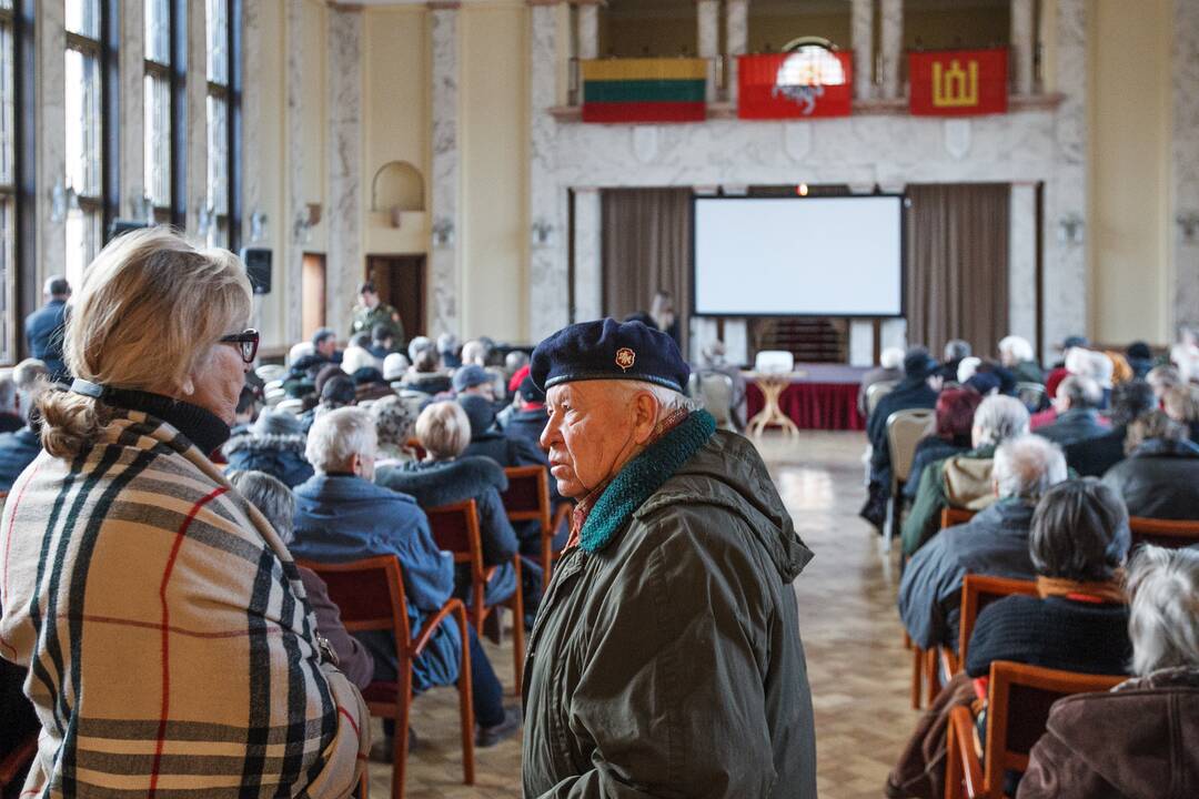 Dokumentinis filmas apie Vaclovą Voverį-Žaibą