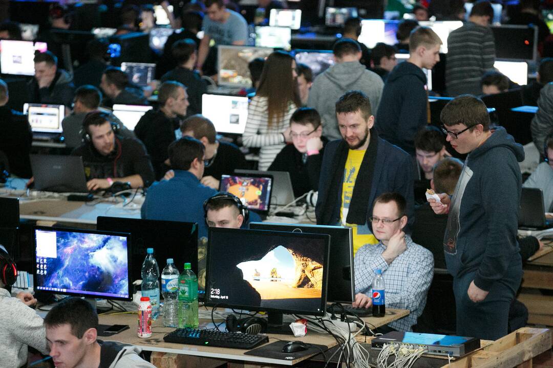 "InfoShow Lan Party" sporto halėje