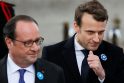 Emmanuelis Macronas (dešinėje) ir Francois Hollande (kairėje)