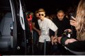 J. Bieberis eina į vakarėlį jachtoje