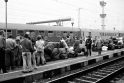 Iššūkiai: pirmosios verslininkų kelionės į Stambulą. Pleveno (Bulgarija) stotyje laukia traukinio į Vilnių. 1988 m.
