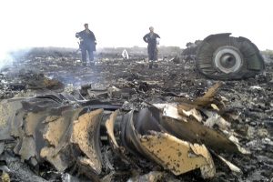 Nyderlandų teisėjai: MH17 lainerį beveik neabejotinai numušė raketa 
