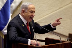 Argentina: TBT, išduodamas B. Netanyahu arešto orderį, ignoruoja Izraelio teisę į savigyną