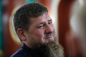 Slaptos vestuvės Čečėnijoje: vedė nepilnamečiai R. Kadyrovo sūnūs