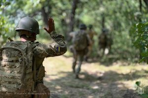 Diena, kuri įeis į istoriją: ukrainiečių vaizdo įraše – pirmosios įsiveržimo į Rusiją valandos 