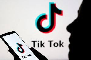 Muskas neplanuoja įsigyti „TikTok“ JAV padalinio