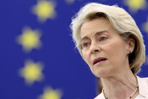 Europos Parlamentas perrinko U. von der Leyen Europos Komisijos vadove