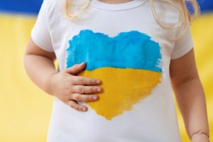 Kaip ukrainiečių vaikai išvežami į Baltarusiją ir kas už tai atsakingas?