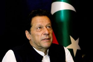 Buvęs Pakistano premjeras I. Khanas nuteistas kalėti dešimt metų