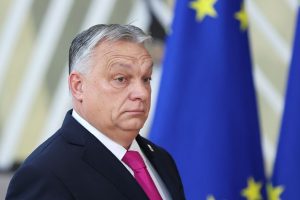 Žiniasklaida: V. Orbanas pasirengęs paremti ES pagalbos paketą Ukrainai, bet yra viena sąlyga