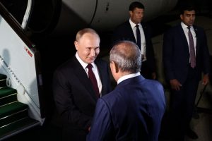 V. Putinas atvyko į Azerbaidžaną valstybinio vizito