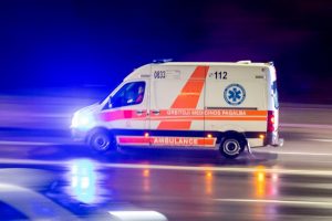 Greitosios pagalbos automobilyje Joniškio rajone mirė moteris