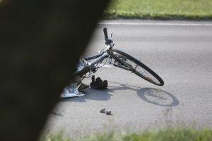 Tragedija Vilniaus rajone: rastas negyvas vyras, šalia jo – dviratis