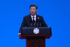 Xi Jinpingas sukritikavo NATO prieš vizitą Serbijoje