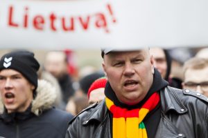 Apie šimtas žmonių susirinko į tautininkų eitynes Vilniuje