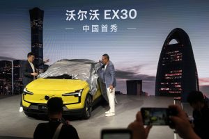 Kinija įspėja, kad ES muitai kiniškų elektromobilių importui pakenktų Europos interesams