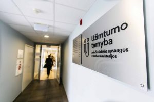 Registruotas nedarbas vasarį Lietuvoje nekito ir siekė 9,3 proc.