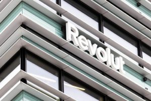 „Revolut Bank“ – 200 tūkst. eurų bauda