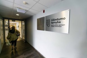 Pasibaigus nustatytai kvotai, įdarbinantiems užsieniečius teks kreiptis į Užimtumo tarnybą