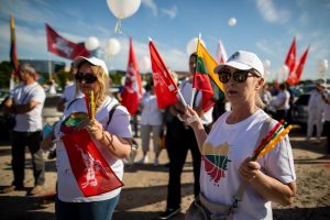 Prie Seimo – Šeimų maršo protestas: valdžiai turi sąrašą reikalavimų