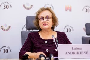 Į Europos Audito Rūmus siūloma deleguoti L. L. Andrikienę