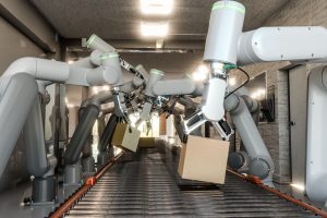 Kas trečią Lietuvos dirbantįjį gali pakeisti robotai: laikas ruoštis apokalipsei?