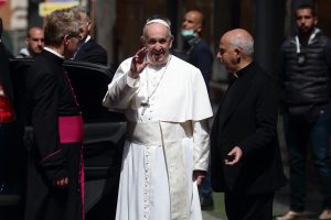 Per Atvelykį – popiežiaus žinutė turtingiems ir skurstantiems: visi esame trapūs