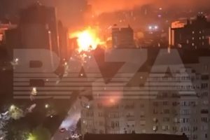 Netoli rusų karinės vadovybės būstinės Rostove – sprogimai ir didžiulis gaisras