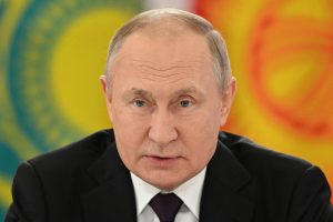 Ekspertas: V. Putinas pasigailėjo, kad užtruko Ukrainoje, nes planavo užgrobti Baltijos šalis