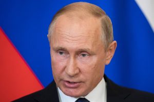 PAR: V. Putinas atsisakė dalyvauti BRICS viršūnių susitikime nenorėdamas kenkti deryboms