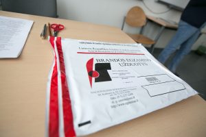 Brandos egzaminus laikys 27,7 tūkst. jaunuolių: daugiau pasirinko lietuvių kalbą, chemiją