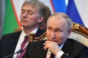 D. Peskovas pasišaipė iš pranešimų apie V. Putino antrininkus