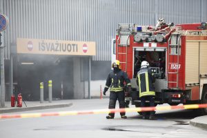 Į Vilniaus prekybos centrą sulėkė specialiosios tarnybos