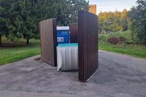 Išlieti pykčio – į Draugystės parką: suniokoti biotualetai