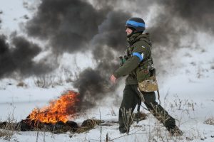 Britų žvalgyba: Rusijos kariuomenė intensyvina puolimą visoje fronto linijoje