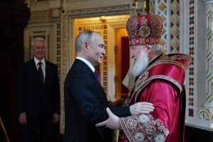 V. Putinas giria stiprėjantį Bažnyčios vaidmenį