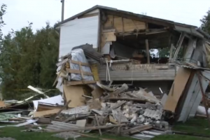 Daugiau apie sprogimą Skuode: liudininkai nesupranta, kaip gyventojas išsiropštė iš griuvėsių