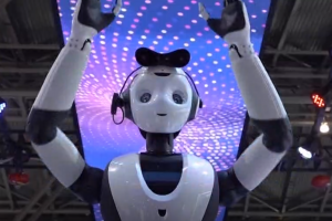 Kinai robotams kuria smegenis, panašias į žmonių