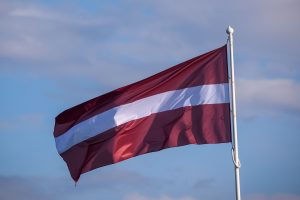 Latvijos gyventojų skaičius 2023 metais sumažėjo iki 1,872 mln. žmonių