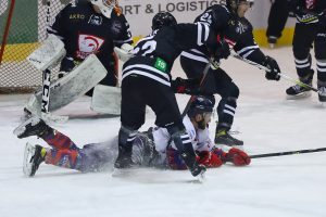 Pranašumo neišlaikiusi „7bet-Hockey Punks“ komanda pralaimėjo dar vienerias rungtynes