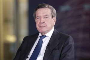 „Gazprom“ nominavo G. Schroederį į stebėtojų tarybą