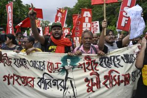 Ligoninės: žuvusiųjų per neramumus Bangladeše skaičius pasiekė 105